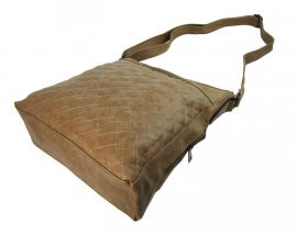 Velká přírodně hnědá crossbody kabelka z broušené kůže 613-3 Tapple E-batoh