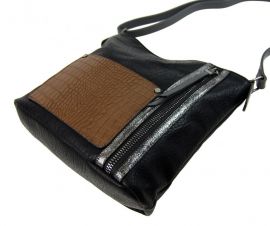 Dámská crossbody kabelka s čelní kroko kapsičkou F-014 černá Sun-bags E-batoh