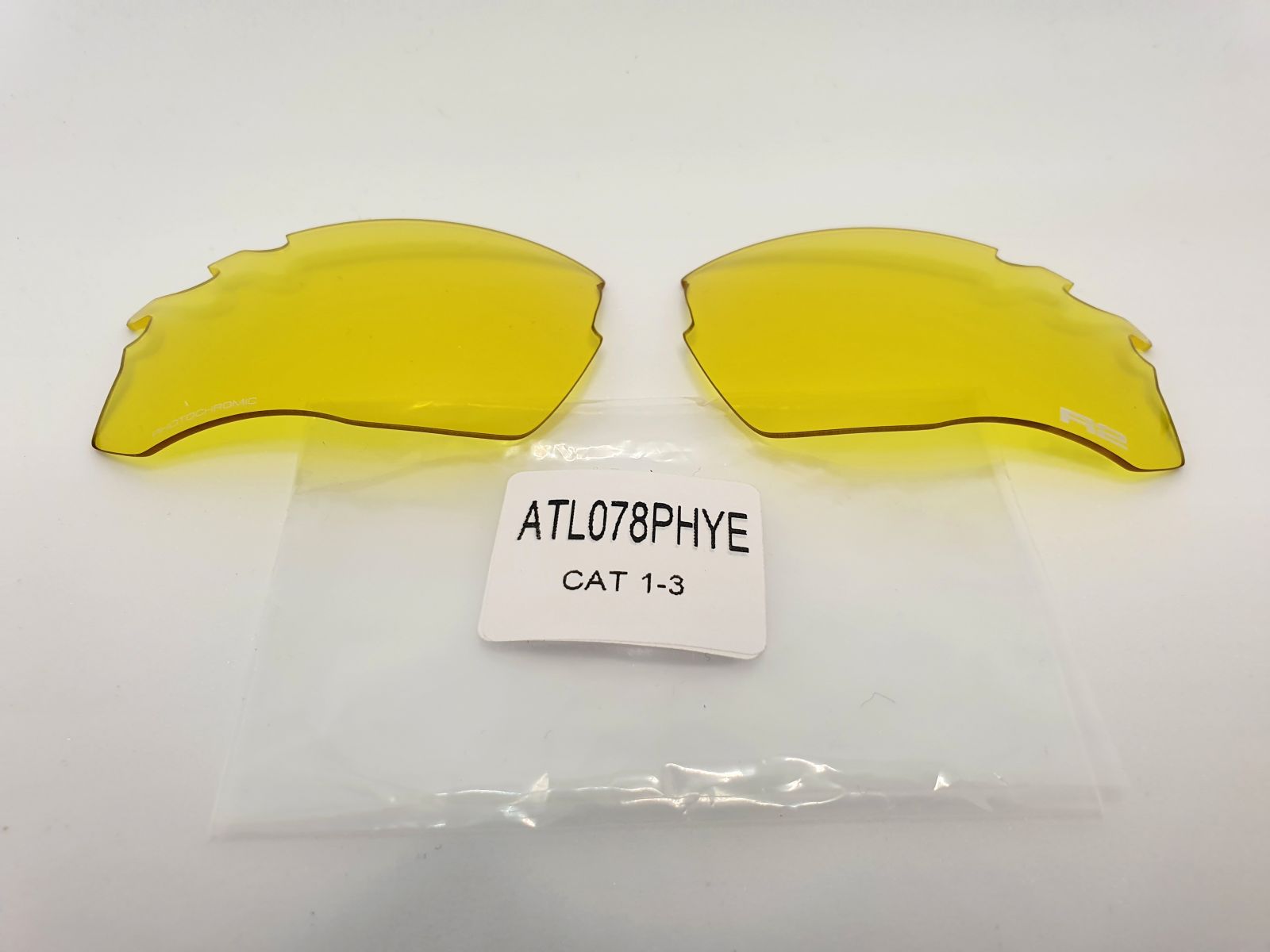 Náhradní čočky na brýle R2 CROWN ATL078PHYE fotochromatické Cat.1-3