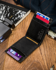 Kožená černá malá tenká peněženka pouze na karty RFID v krabičce ALWAYS WILD E-batoh