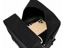 Příruční zavazadlo - batoh pro RYANAIR 1004 40x25x20 BLACK USB Reverse E-batoh